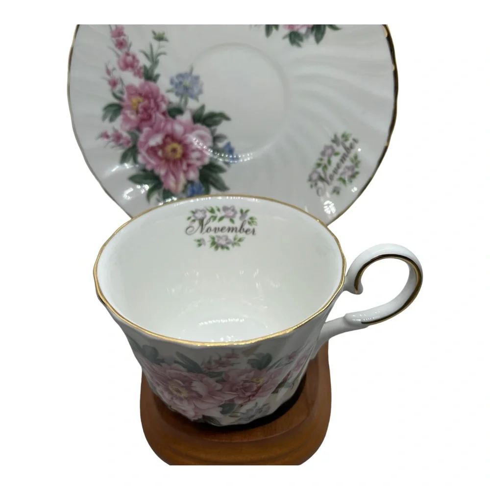November Tea Cup Crown Victorian Fine Bone China Staffordshire England VTG
